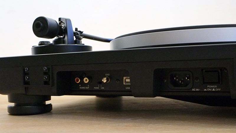 Audio-Technica AT-LP5 Direct-Drive Hi-Fi Turntable Audio-Technica AT-LP5 Direct-Drive Hi-Fi Turntable